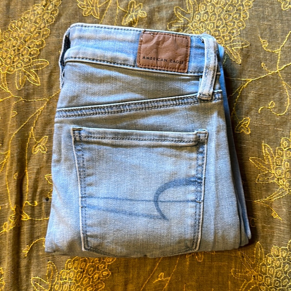 American Eagle Skinny Jeans (light blue)